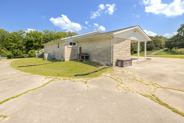 34 Dunn Rd, Leoma, TN 38468