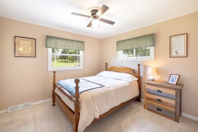 34 Dunn Rd, Leoma, TN 38468