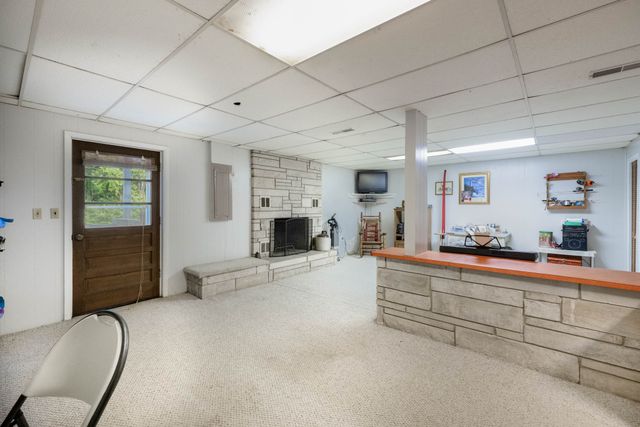 34 Dunn Rd, Leoma, TN 38468