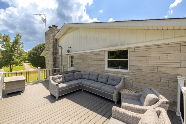 34 Dunn Rd, Leoma, TN 38468