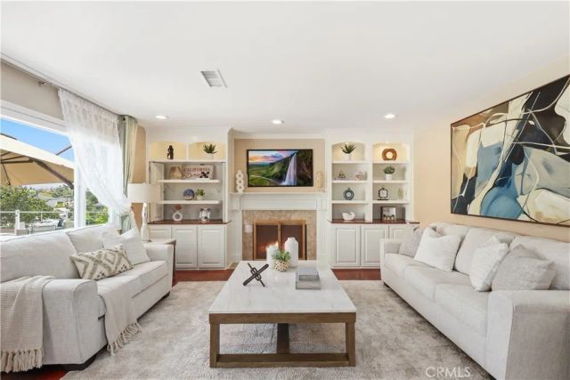 2524 Hartford Avenue, Fullerton, CA 92835
