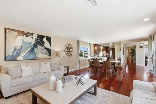 2524 Hartford Avenue, Fullerton, CA 92835