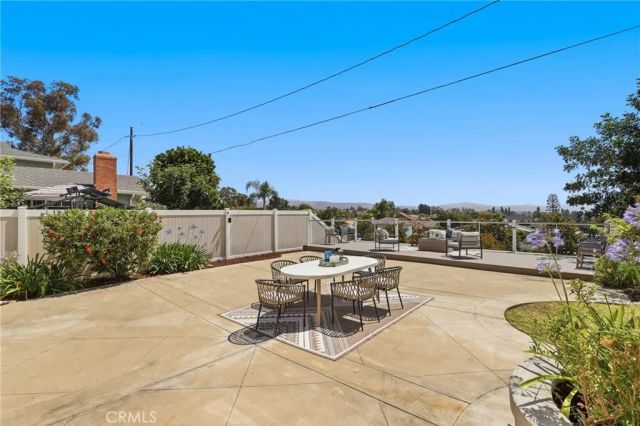 2524 Hartford Avenue, Fullerton, CA 92835