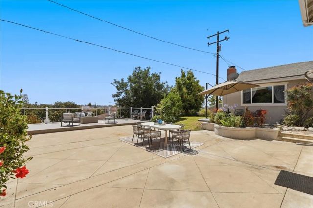 2524 Hartford Avenue, Fullerton, CA 92835