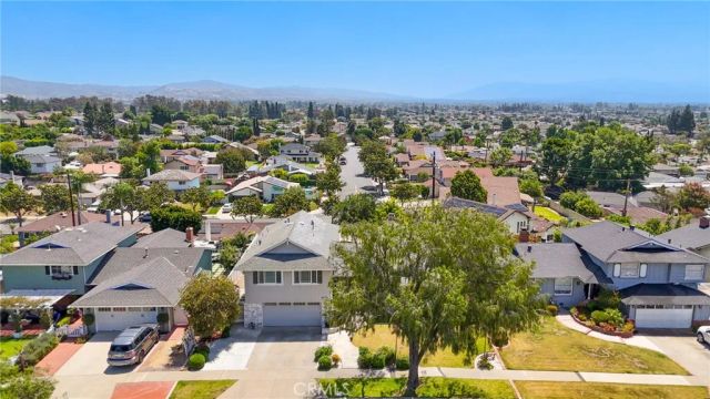 2524 Hartford Avenue, Fullerton, CA 92835