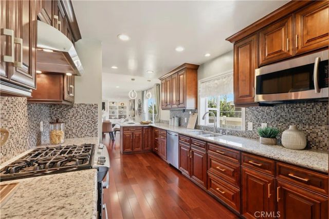 2524 Hartford Avenue, Fullerton, CA 92835