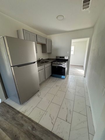 1302 Stone Drive, Irving, TX 75061