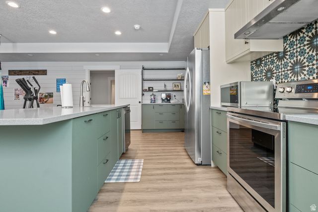 3443 W HARVESTWOOD LN, Riverton, UT 84065