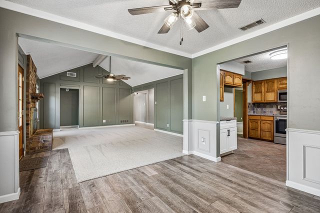 806 Glenn Drive, Euless, TX 76039