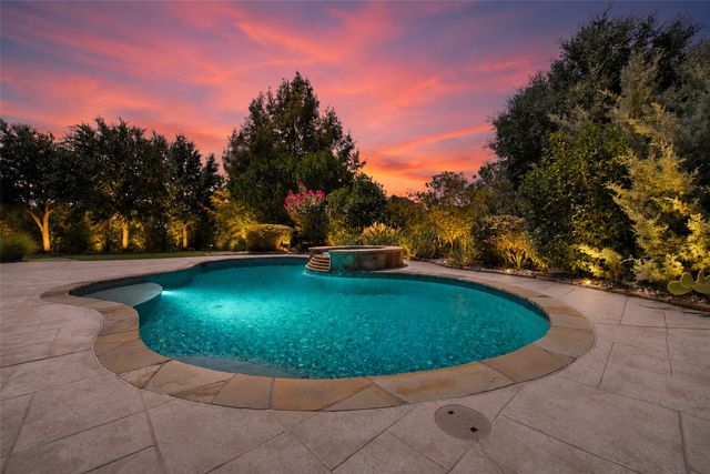 2 Westchester Court, Heath, TX 75032