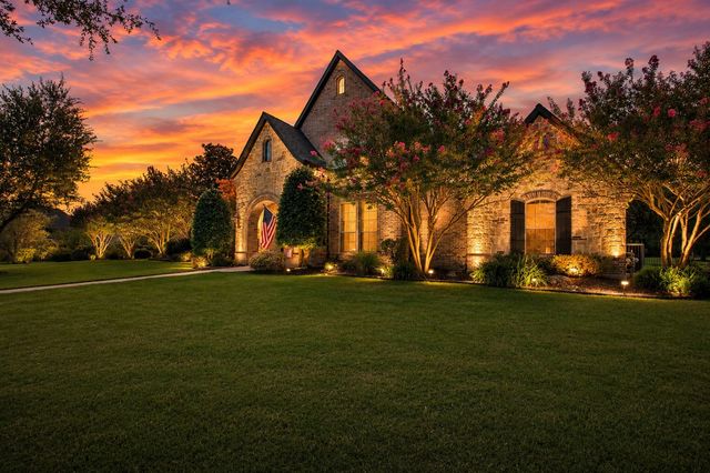 2 Westchester Court, Heath, TX 75032