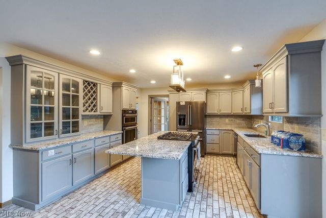 8458 Barbara Drive, Mentor, OH 44060