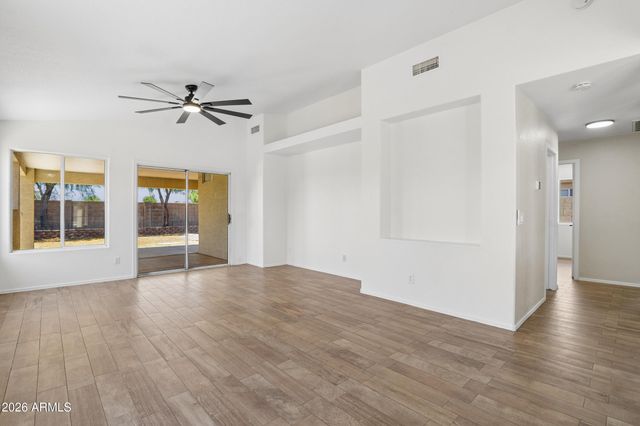 15558 N 136TH Lane, Surprise, AZ 85374