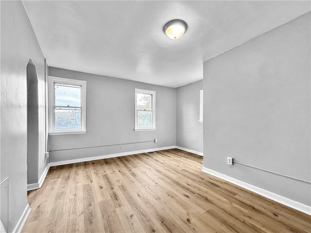 147 Auriles St, Duquesne, PA 15110