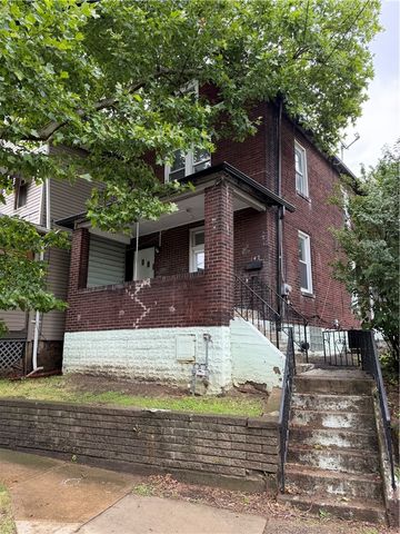 147 Auriles St, Duquesne, PA 15110