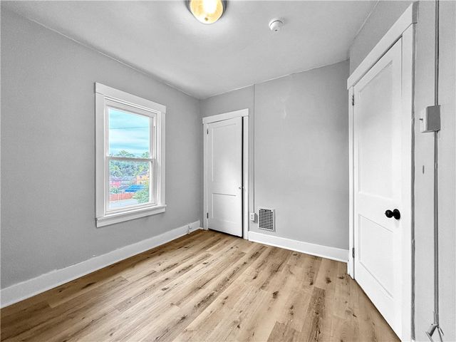 147 Auriles St, Duquesne, PA 15110