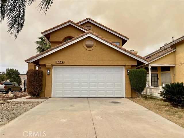 1534 Heirloom, Perris, CA 92571