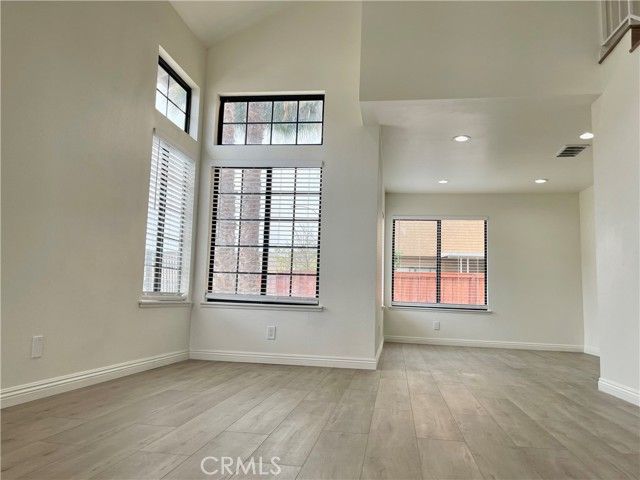 1534 Heirloom, Perris, CA 92571