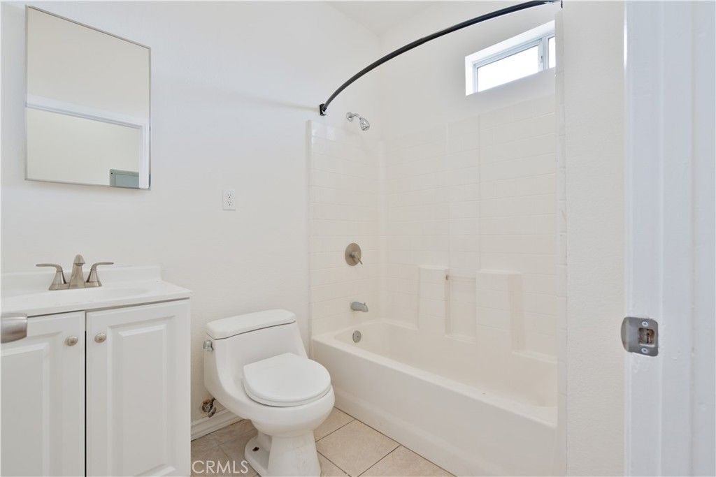 Image 23 of property listing at 2325 Whittier, Los Angeles, CA 90023
