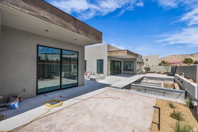 5476 N JOHNSON ARCH, St. George, UT 84770