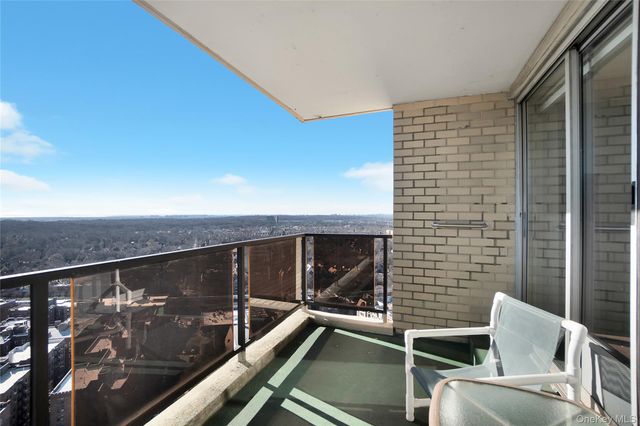 110-11 Queens Boulevard 32A, Forest Hills, NY 11375