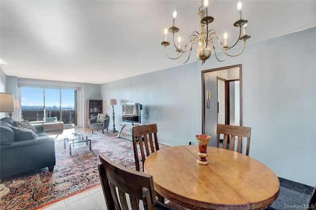 110-11 Queens Boulevard 32A, Forest Hills, NY 11375