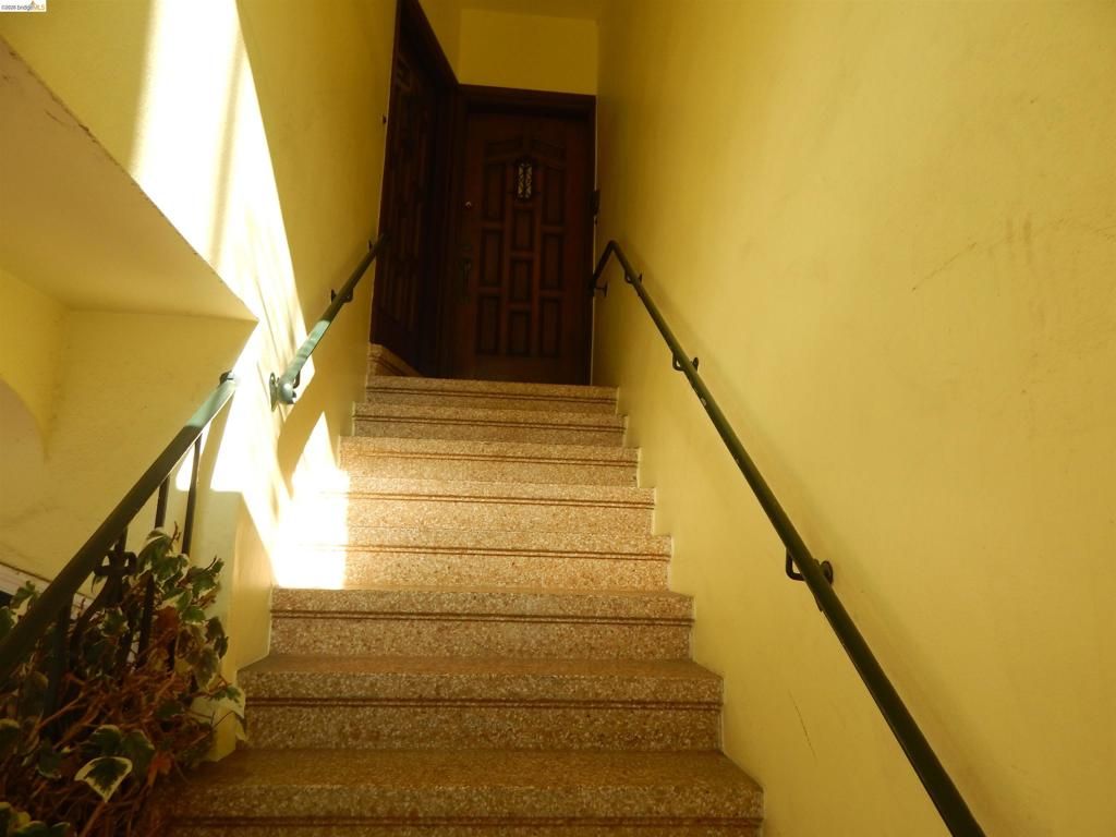 Image 2 of property listing at 1450 Jefferson St, San Francisco, CA 94123