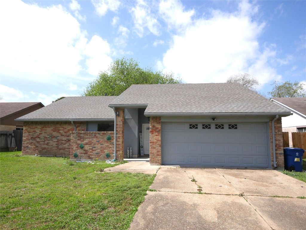 6826 Addicks Clodine Road, Houston, TX 77083