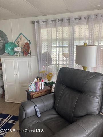 1056 Wood Court NE, Palm Bay, FL 32907