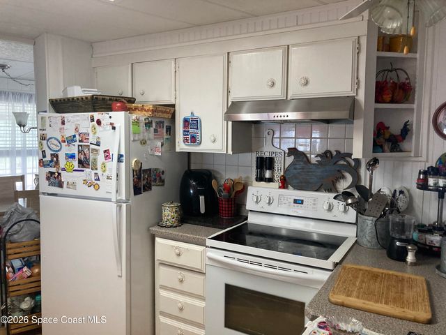 1056 Wood Court NE, Palm Bay, FL 32907