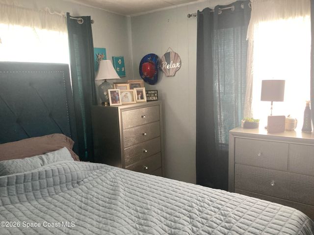 1056 Wood Court NE, Palm Bay, FL 32907