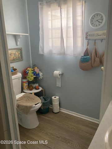 1056 Wood Court NE, Palm Bay, FL 32907
