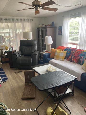 1056 Wood Court NE, Palm Bay, FL 32907