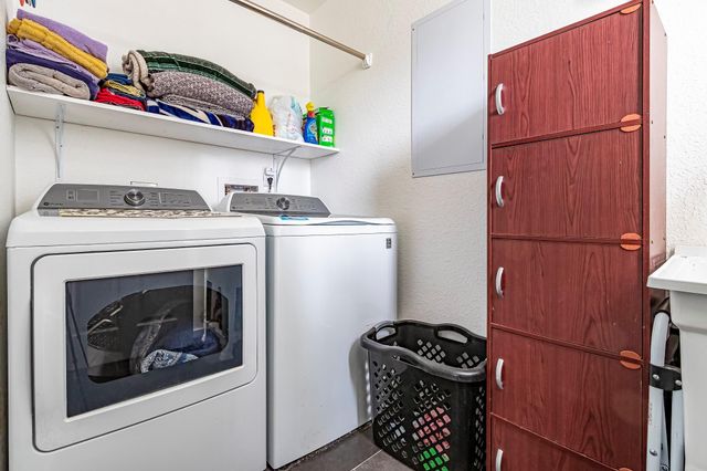 190 Artesian, Onalaska, TX 77360