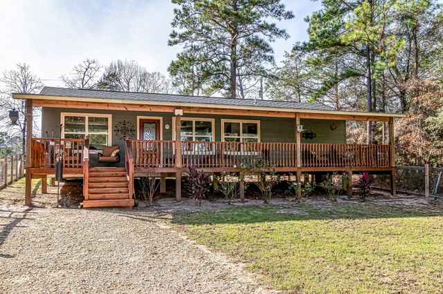 190 Artesian, Onalaska, TX 77360