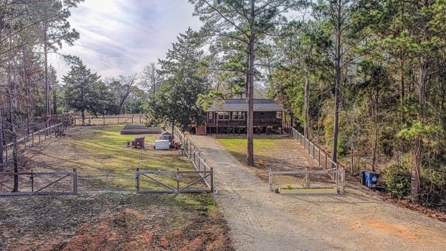 190 Artesian, Onalaska, TX 77360