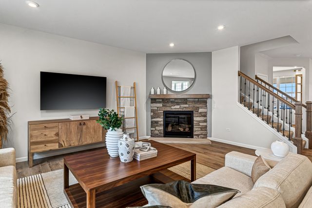 6228 Lafond Circle, Lisle, IL 60532