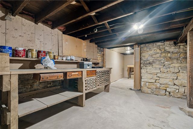 1645 D Avenue NE, Cedar Rapids, IA 52402