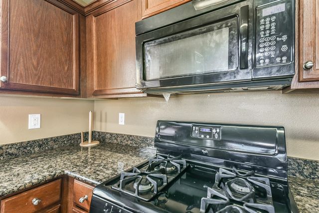 9423 Ivory Trail Lane, Rosharon, TX 77583