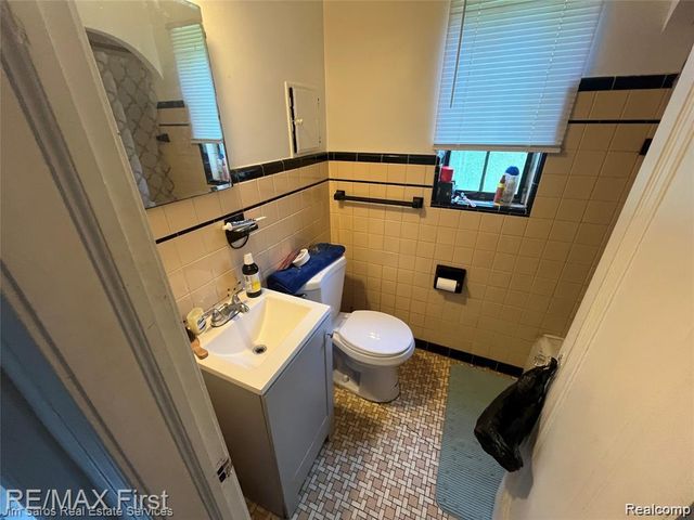 6334 Hereford Street, Detroit, MI 48224