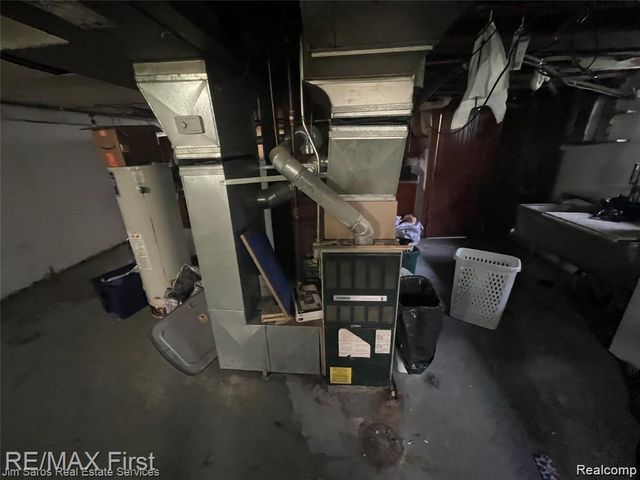 6334 Hereford Street, Detroit, MI 48224