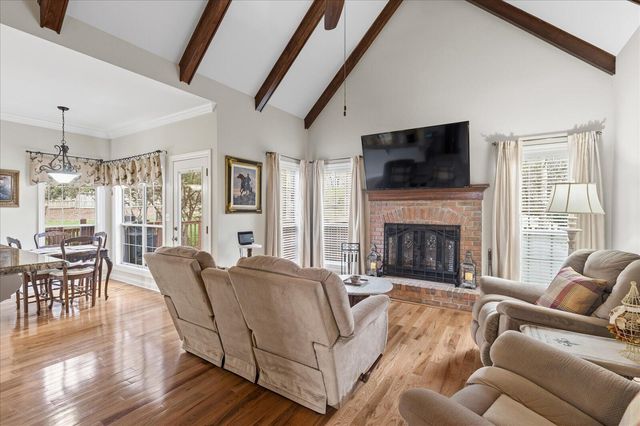 6108 Turtle Pointe Drive, Hixson, TN 37343