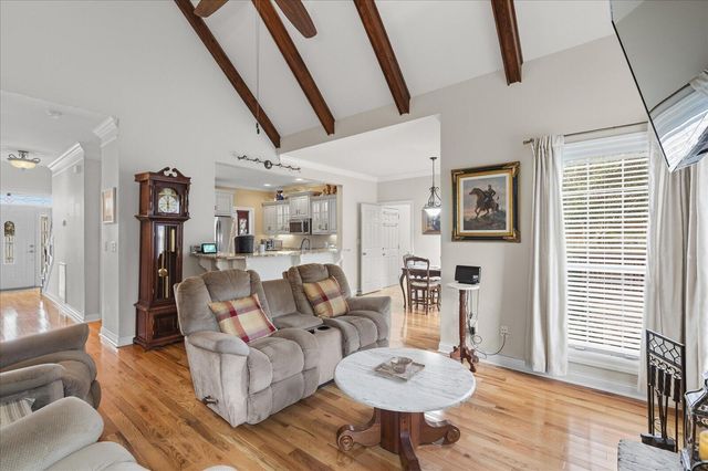 6108 Turtle Pointe Drive, Hixson, TN 37343