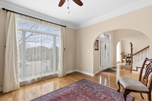 6108 Turtle Pointe Drive, Hixson, TN 37343