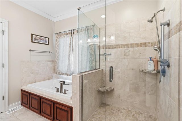 6108 Turtle Pointe Drive, Hixson, TN 37343