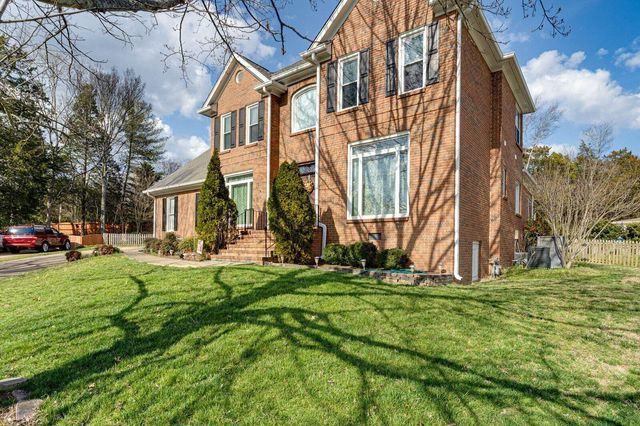 6108 Turtle Pointe Drive, Hixson, TN 37343