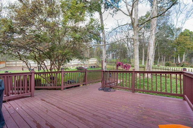 6108 Turtle Pointe Drive, Hixson, TN 37343
