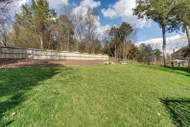 6108 Turtle Pointe Drive, Hixson, TN 37343