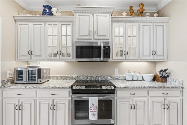 6108 Turtle Pointe Drive, Hixson, TN 37343