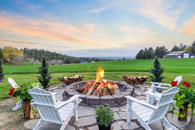 7406 S Deerview Ln, Spokane, WA 99223